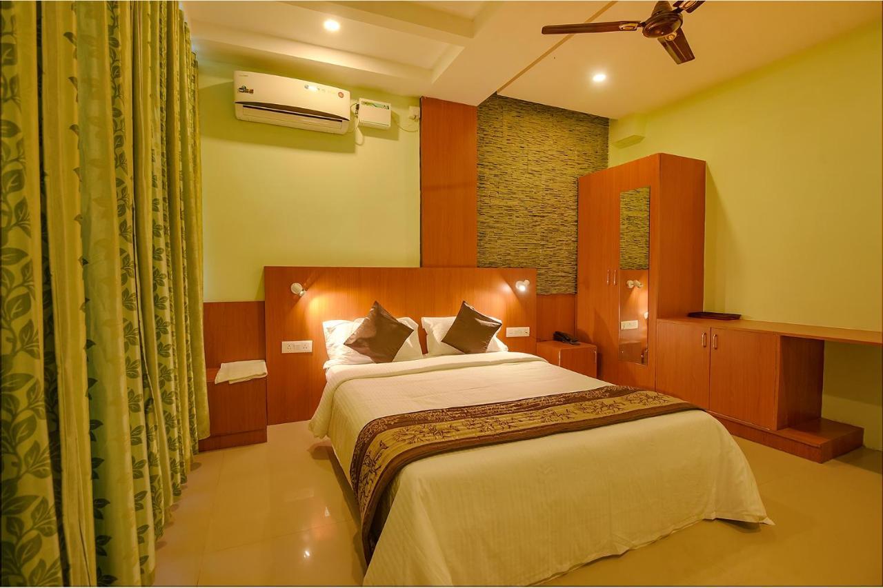 Fabhotel The Btm Palace - Btm Layout Nr Gopalan Innovation Mall Bangalore Ngoại thất bức ảnh